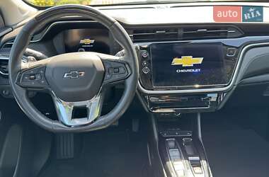 Хэтчбек Chevrolet Bolt EV 2022 в 