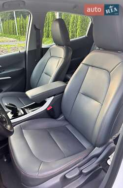 Хэтчбек Chevrolet Bolt EV 2017 в 