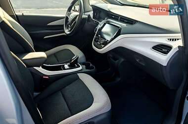 Хэтчбек Chevrolet Bolt EV 2017 в 