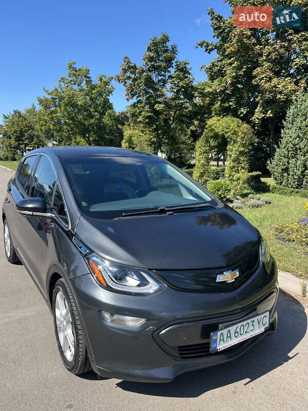 Хэтчбек Chevrolet Bolt EV 2018 в Киеве