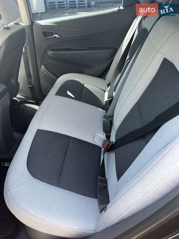 Хэтчбек Chevrolet Bolt EV 2018 в Киеве