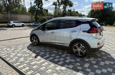 Хэтчбек Chevrolet Bolt EV 2017 в 