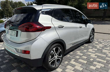 Хэтчбек Chevrolet Bolt EV 2017 в 