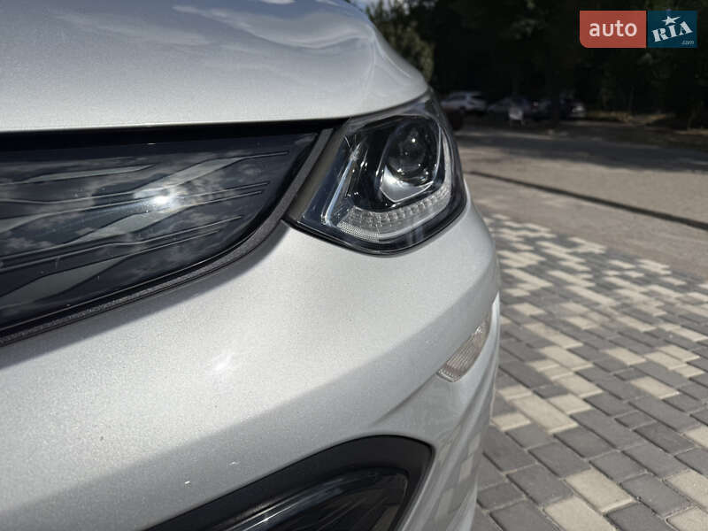 Хетчбек Chevrolet Bolt EV 2017 в Запоріжжі