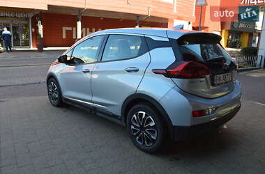 Хэтчбек Chevrolet Bolt EV 2017 в 