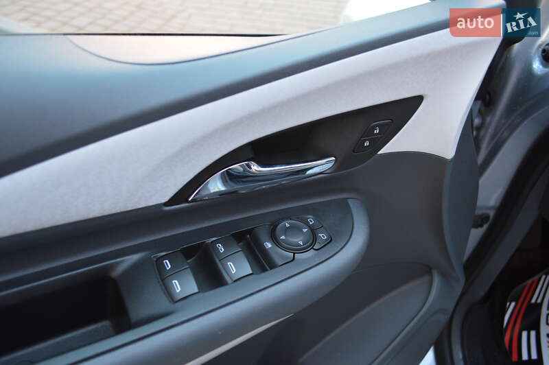 Хэтчбек Chevrolet Bolt EV 2017 в Львове