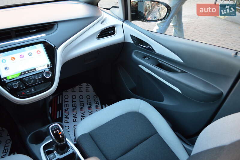 Хэтчбек Chevrolet Bolt EV 2017 в Львове