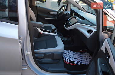 Хэтчбек Chevrolet Bolt EV 2017 в 