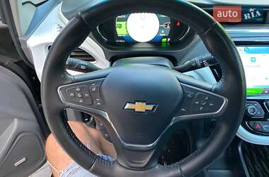 Хэтчбек Chevrolet Bolt EV 2019 в 