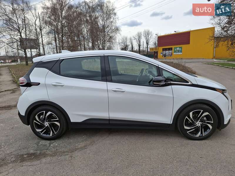 Хэтчбек Chevrolet Bolt EV 2023 в Кропивницком