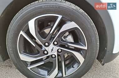 Хетчбек Chevrolet Bolt EV 2023 в 
