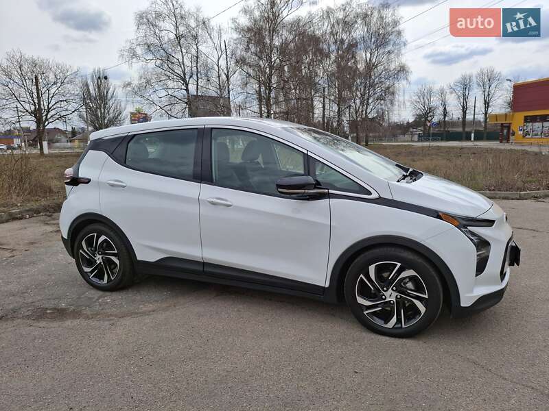 Хэтчбек Chevrolet Bolt EV 2023 в Кропивницком
