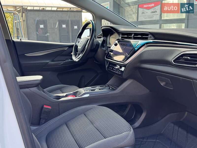 Хэтчбек Chevrolet Bolt EV 2021 в Запорожье