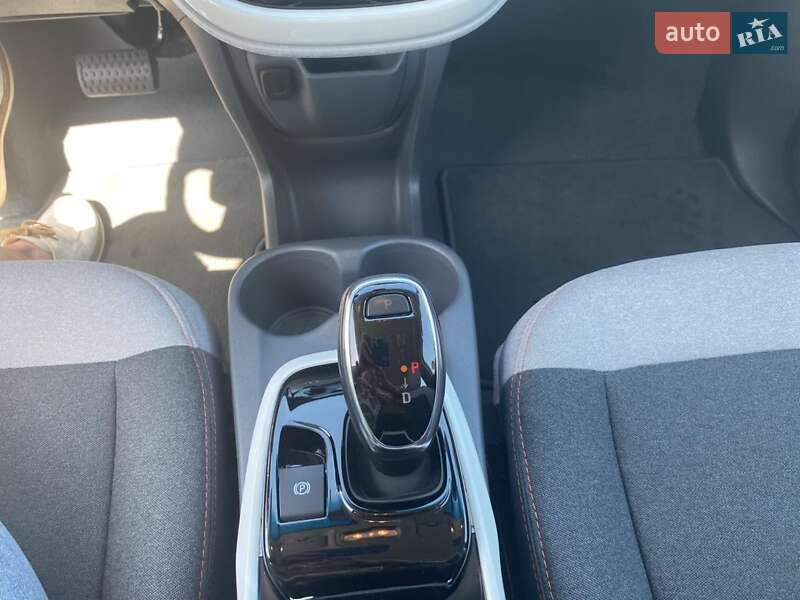 Хэтчбек Chevrolet Bolt EV 2018 в Измаиле фото 9 Хэтчбек Chevrolet Bolt EV 2018 в Измаиле