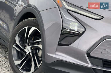 Хэтчбек Chevrolet Bolt EV 2021 в 