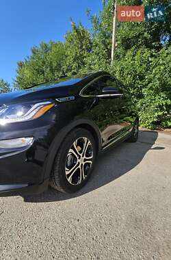 Хэтчбек Chevrolet Bolt EV 2020 в 