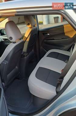 Хэтчбек Chevrolet Bolt EV 2017 в 