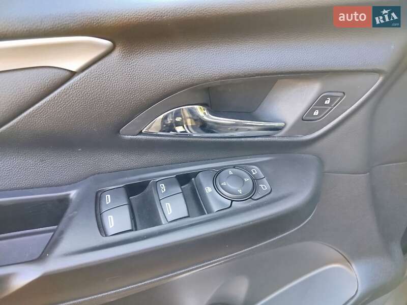 Хэтчбек Chevrolet Bolt EV 2023 в Киеве фото 26 Хэтчбек Chevrolet Bolt EV 2023 в Киеве