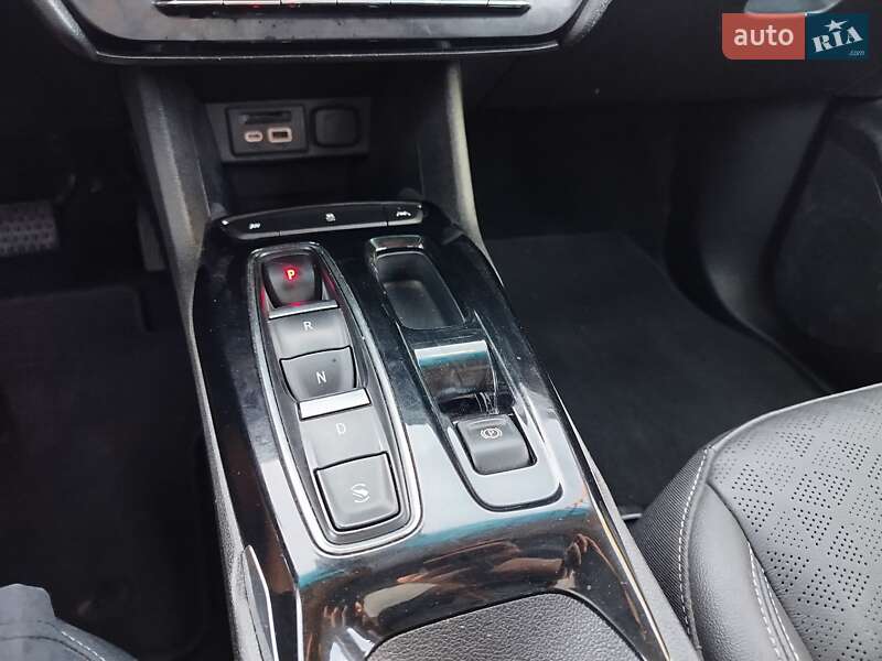 Хэтчбек Chevrolet Bolt EV 2023 в Киеве фото 40 Хэтчбек Chevrolet Bolt EV 2023 в Киеве