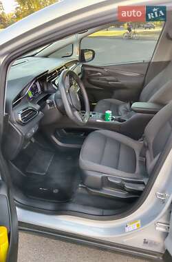Хэтчбек Chevrolet Bolt EV 2023 в 