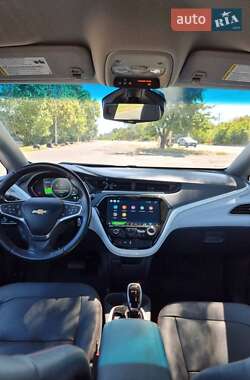 Хэтчбек Chevrolet Bolt EV 2019 в 