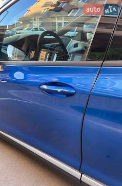 Хетчбек Chevrolet Bolt EV 2020 в 