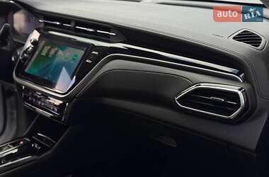 Хетчбек Chevrolet Bolt EV 2021 в 