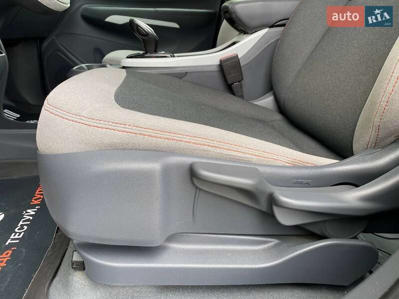 Хетчбек Chevrolet Bolt EV 2020 в Хмельницькому