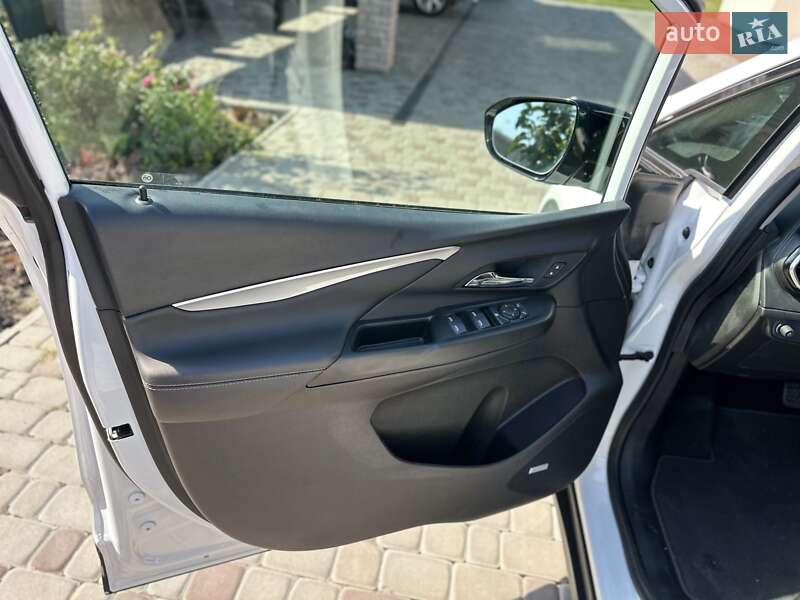 Хэтчбек Chevrolet Bolt EV 2022 в Виннице