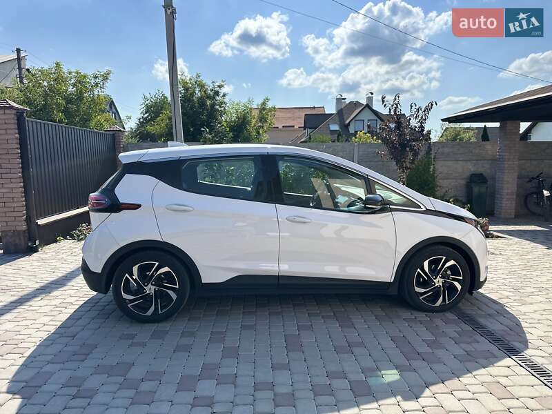 Хэтчбек Chevrolet Bolt EV 2022 в Виннице