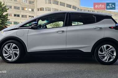 Хэтчбек Chevrolet Bolt EV 2021 в 