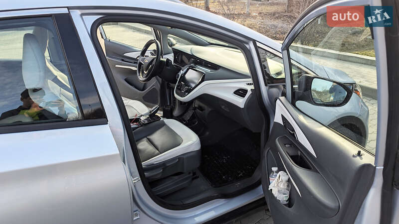 Хэтчбек Chevrolet Bolt EV 2017 в Львове