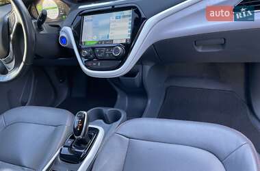 Хетчбек Chevrolet Bolt EV 2017 в 