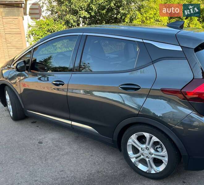 Хэтчбек Chevrolet Bolt EV 2020 в Житомире фото 2 Хэтчбек Chevrolet Bolt EV 2020 в Житомире