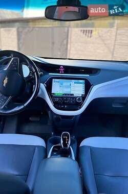 Хэтчбек Chevrolet Bolt EV 2020 в 