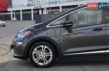 Хэтчбек Chevrolet Bolt EV 2021 в 
