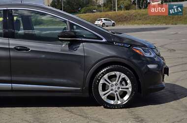 Хэтчбек Chevrolet Bolt EV 2021 в 