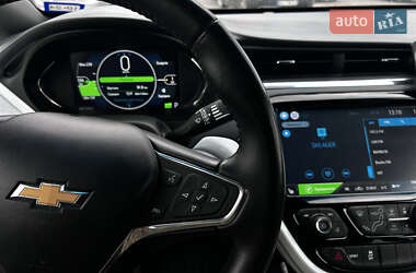 Хэтчбек Chevrolet Bolt EV 2020 в 