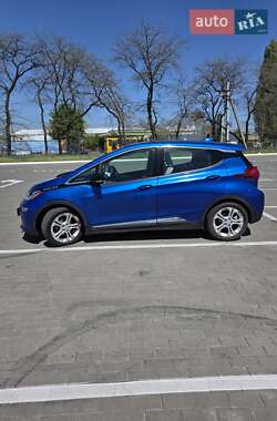 Хэтчбек Chevrolet Bolt EV 2018 в 