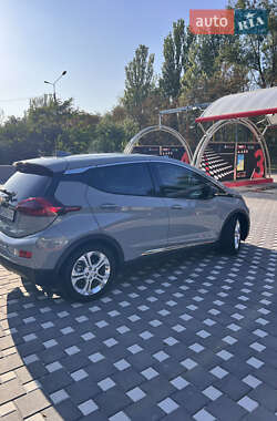 Хэтчбек Chevrolet Bolt EV 2018 в 