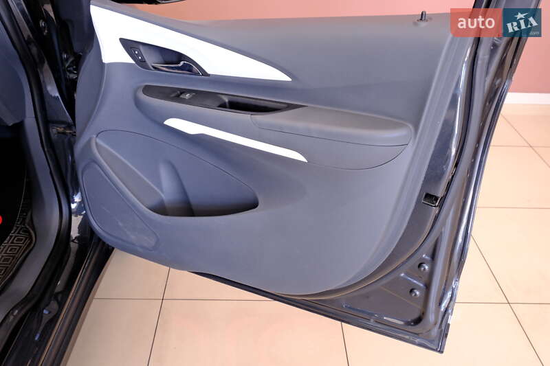 Хэтчбек Chevrolet Bolt EV 2018 в Одессе
