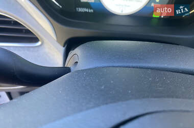 Хэтчбек Chevrolet Bolt EV 2018 в 