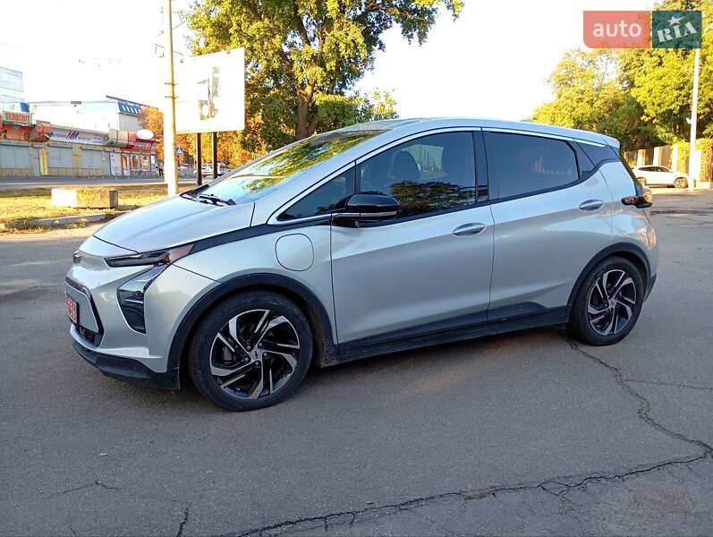 Хэтчбек Chevrolet Bolt EV 2022 в Кропивницком