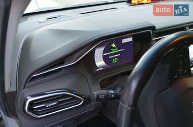Хэтчбек Chevrolet Bolt EV 2022 в 