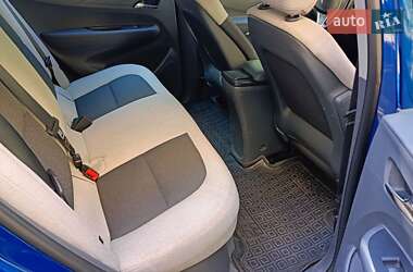 Хэтчбек Chevrolet Bolt EV 2018 в 