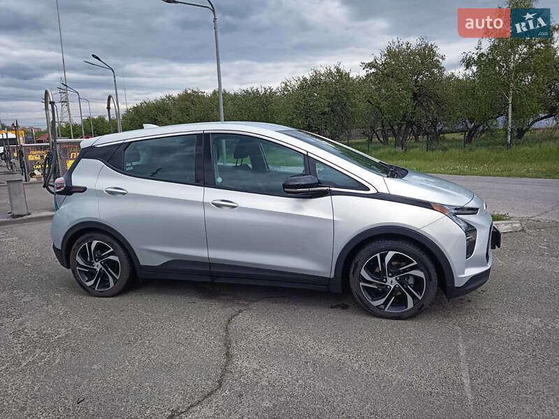 Хэтчбек Chevrolet Bolt EV 2023 в Киеве