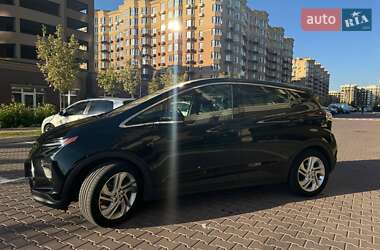 Хэтчбек Chevrolet Bolt EV 2022 в 