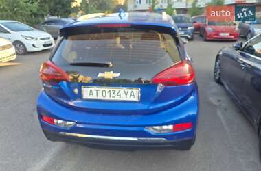 Хэтчбек Chevrolet Bolt EV 2017 в 