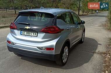 Хэтчбек Chevrolet Bolt EV 2017 в 