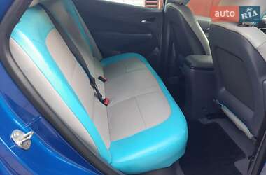 Хэтчбек Chevrolet Bolt EV 2020 в 